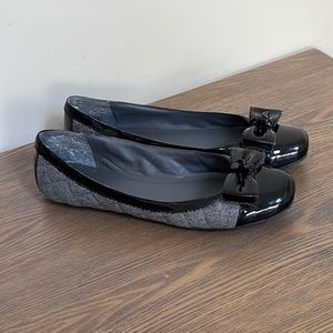 Victor Alfaro Gray Quilted Bow Flats Size 9.5